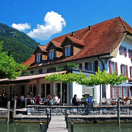 Hotel Neuhaus Golf- & Strandhotel Unterseen