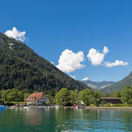 Neuhaus Golf- & Strandhotel 3* Unterseen
